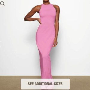 NWT - SKIMS Sleeveless Long Dress! Bubblegum Pink!